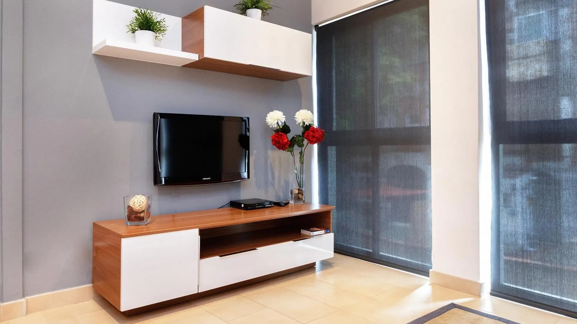 Feelathome Mozart Apartments Barcelona