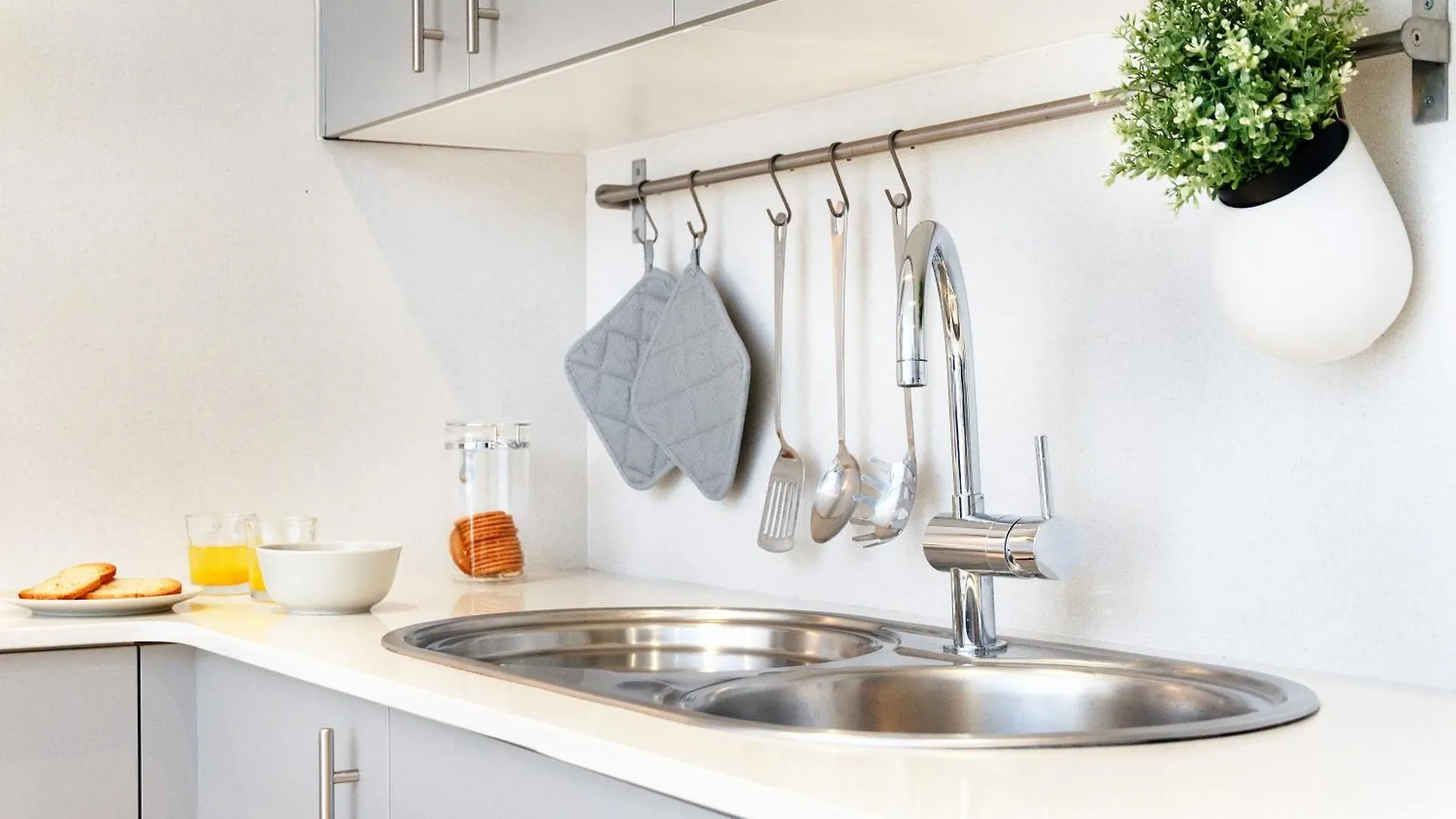Feelathome Mozart Apartments Barcelona