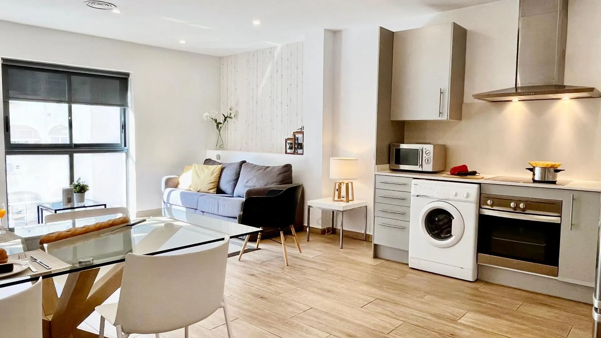 Feelathome Mozart Apartments Barcellona