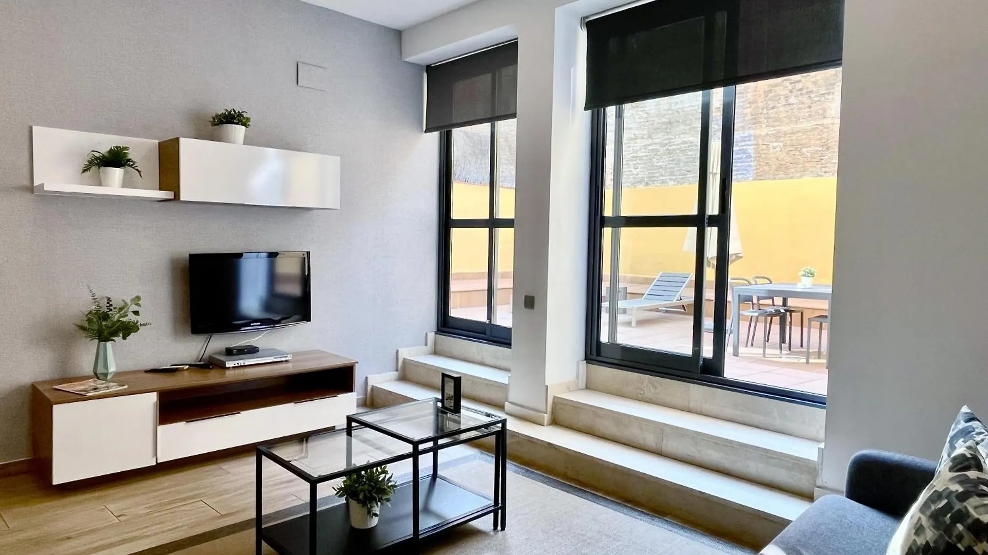 Feelathome Mozart Apartments Barcellona 0*,