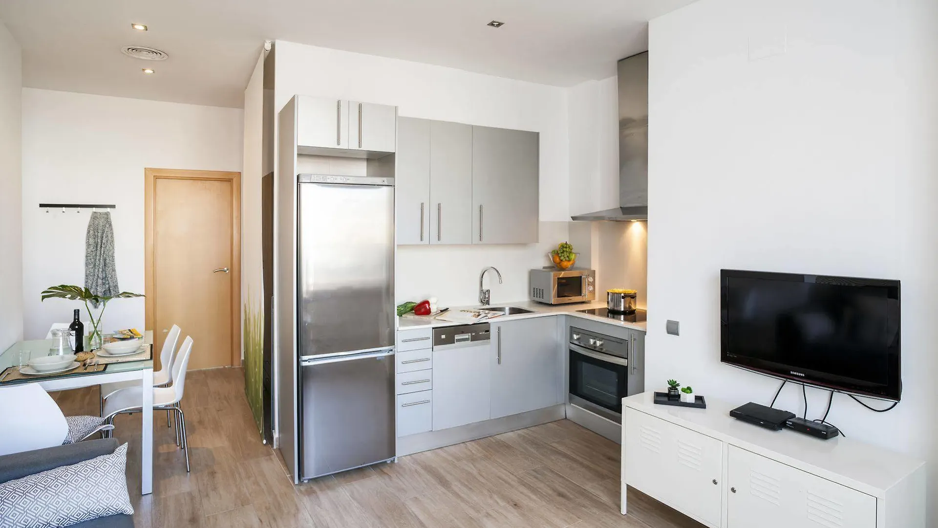 Feelathome Mozart Apartments Barcellona Spagna