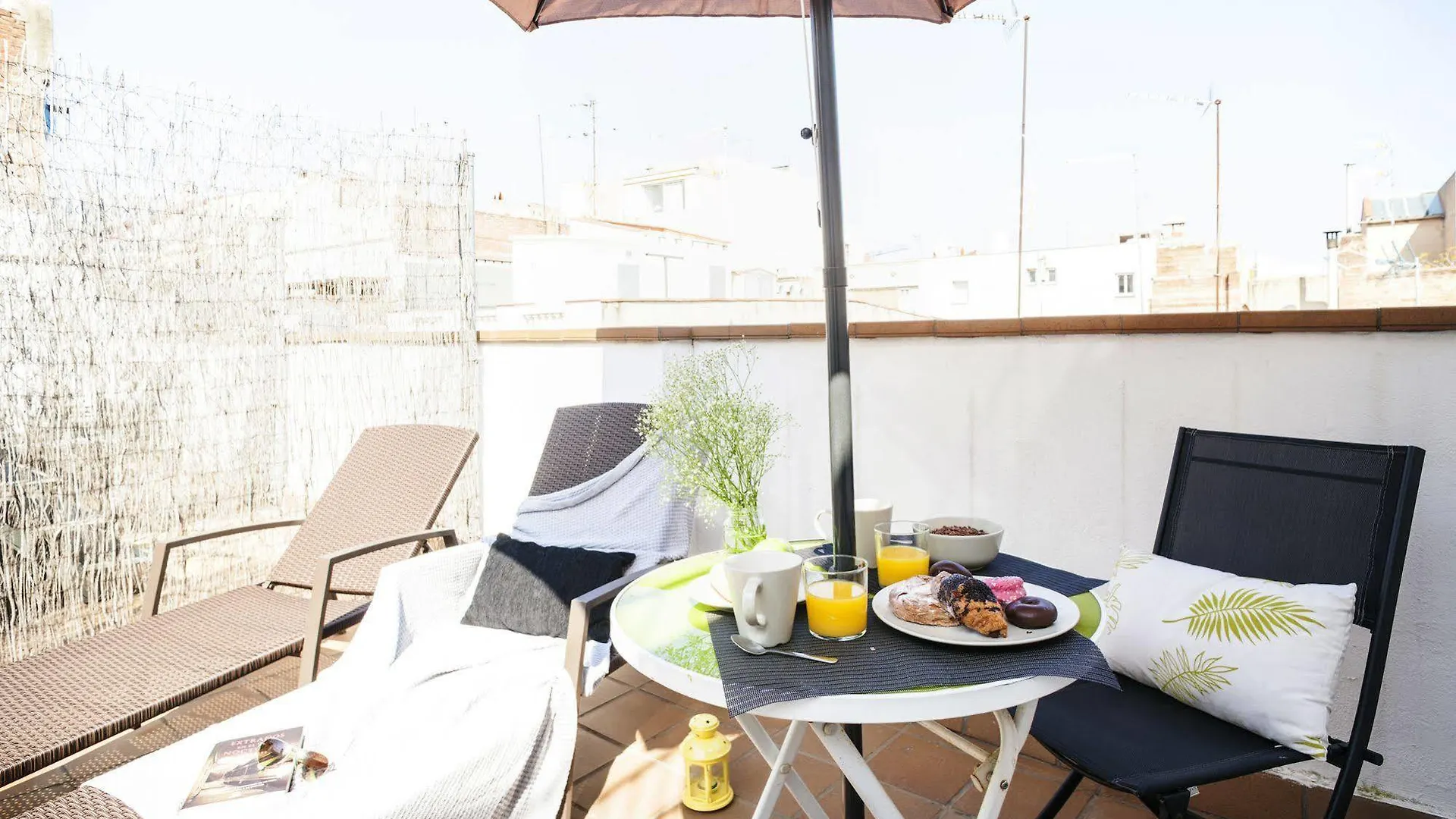 Feelathome Mozart Apartments Barcelona 0*,  Spain