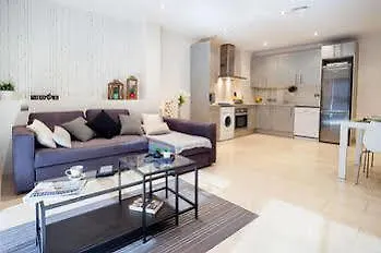 Feelathome Mozart Apartments Barcellona 0*,